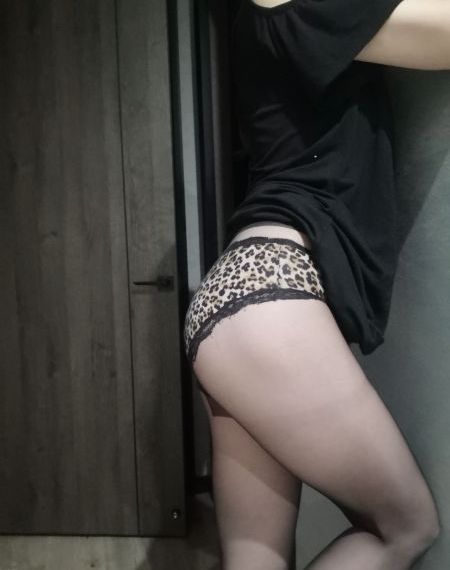 一夜大肚电影中怕戳到孩子怎么办_BD英语免费观看