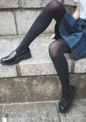在公交车上被强奸了_高清字幕版在线播放