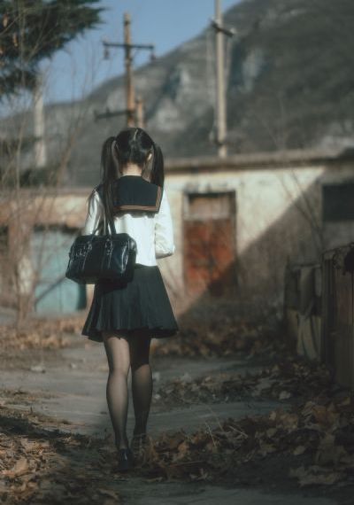 坠爱小说父女恋_蓝光日韩免费观看
