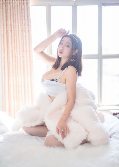 大乳美女大乳人体艺37pt_HD免费高清观看