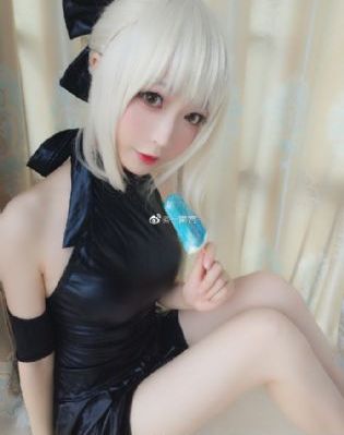吃西瓜的视频_国产剧视频大全