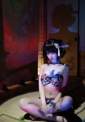 房东老头揉捏吃我奶头影片_高清完整版免费在线观看